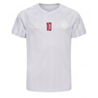 Camisa de Futebol Dinamarca Christian Eriksen #10 Equipamento Secundário Mundo 2022 Manga Curta